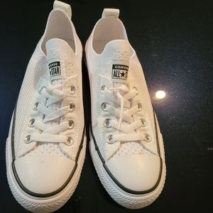 Like New Low Top White Mesh Converse